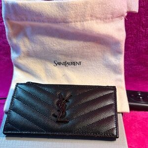 🏷️ NWT - Saint Laurent Black Chevron Leather Card Holder